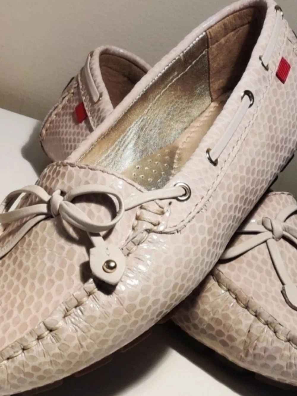 Marc Joseph New York Womens Beige Snakeskin US 7 1/2 Flats New